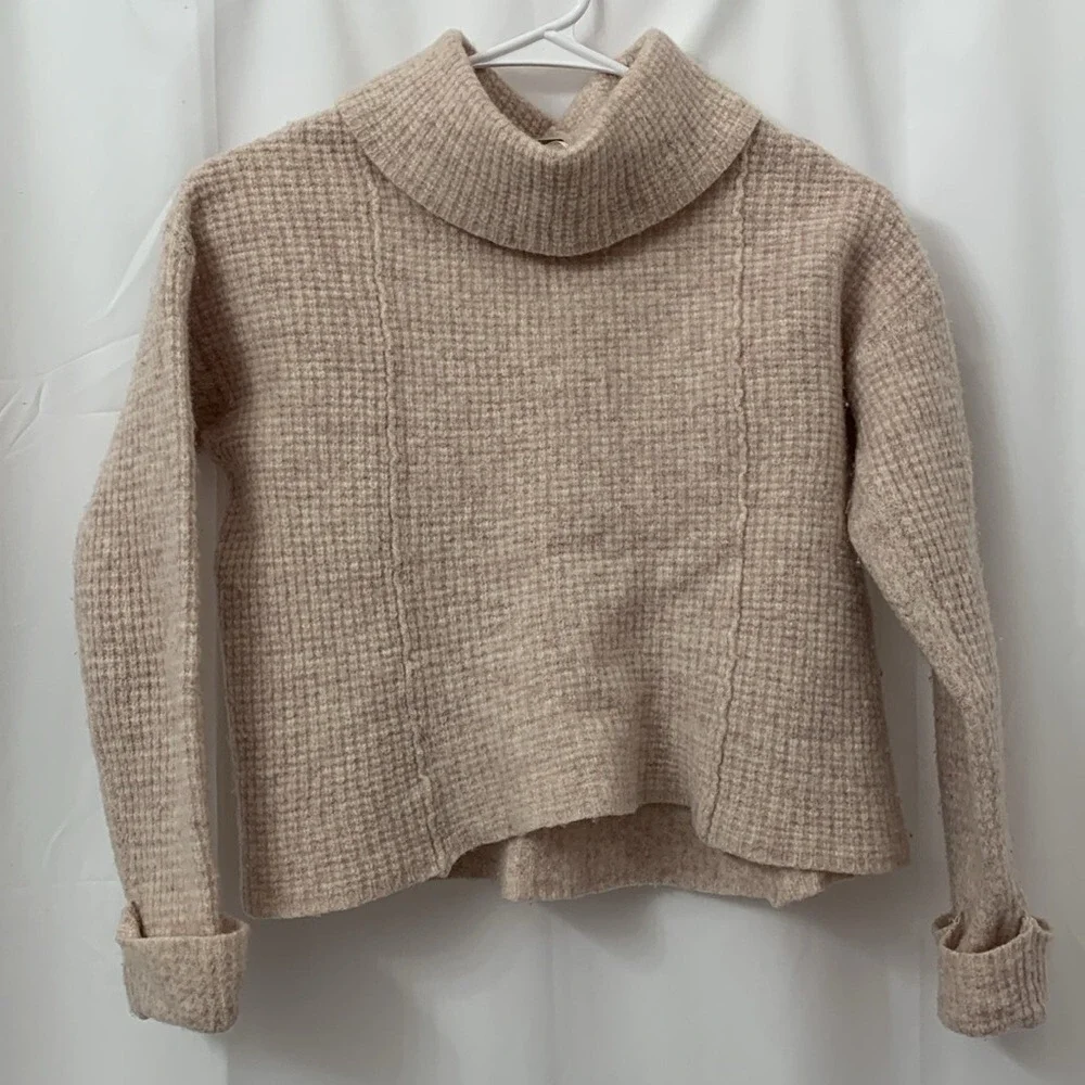 Free People Cowl Neck Waffle Knit‎ Sweater Beige Oversized Small OB401569